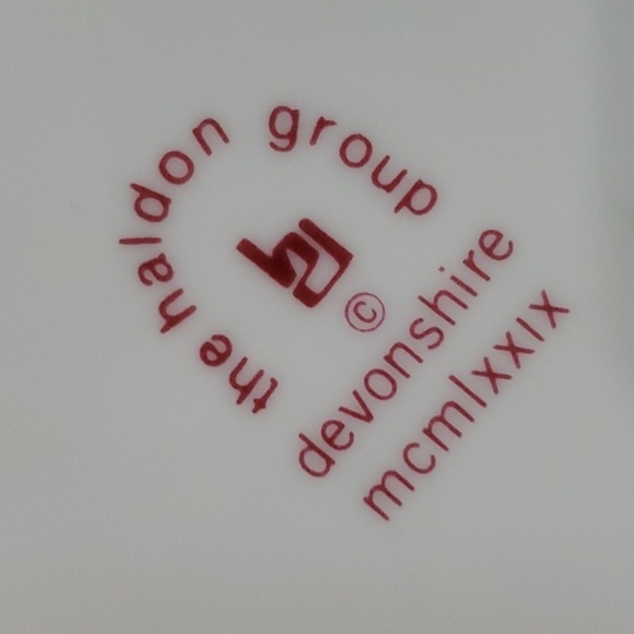 Haldon Group Devonshire rooster plate red and black - Picture 3 of 4